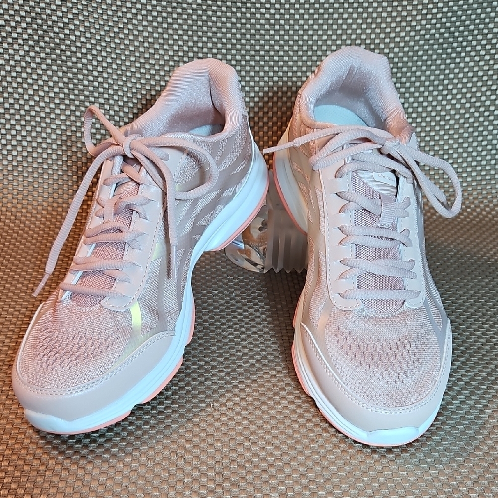 Ryka Devo Plus 3 Sneakers Dusty Peach 8M New in Box - Picture 2 of 9
